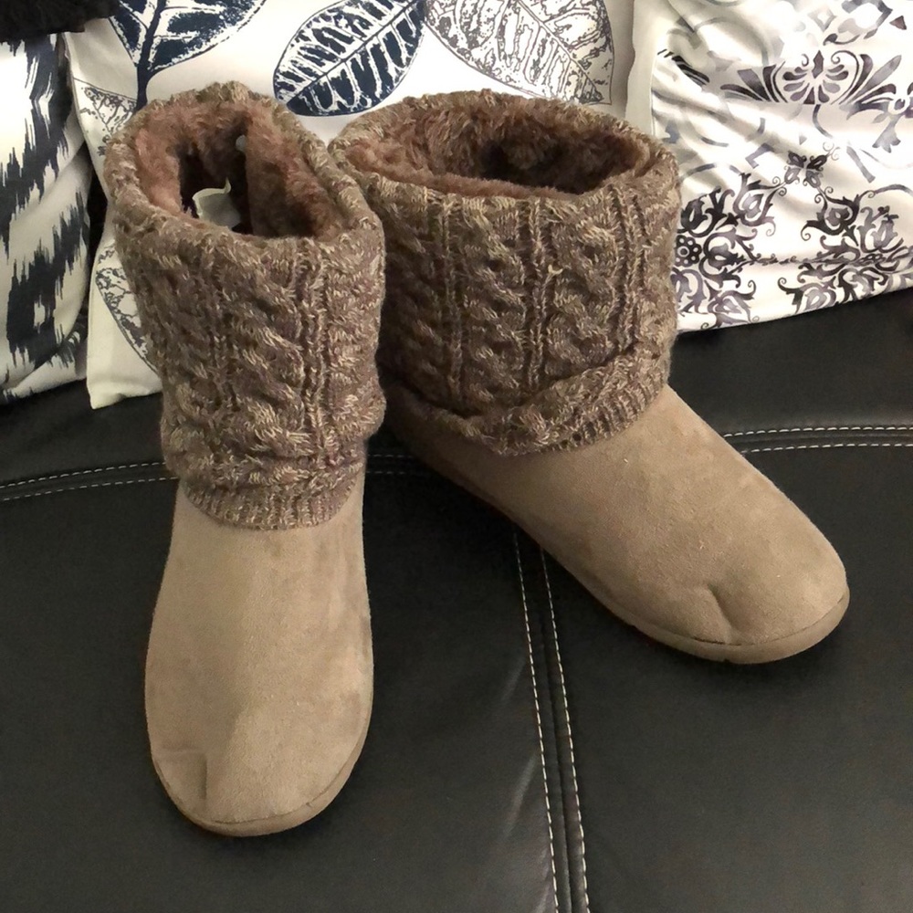 Womens slipper boots